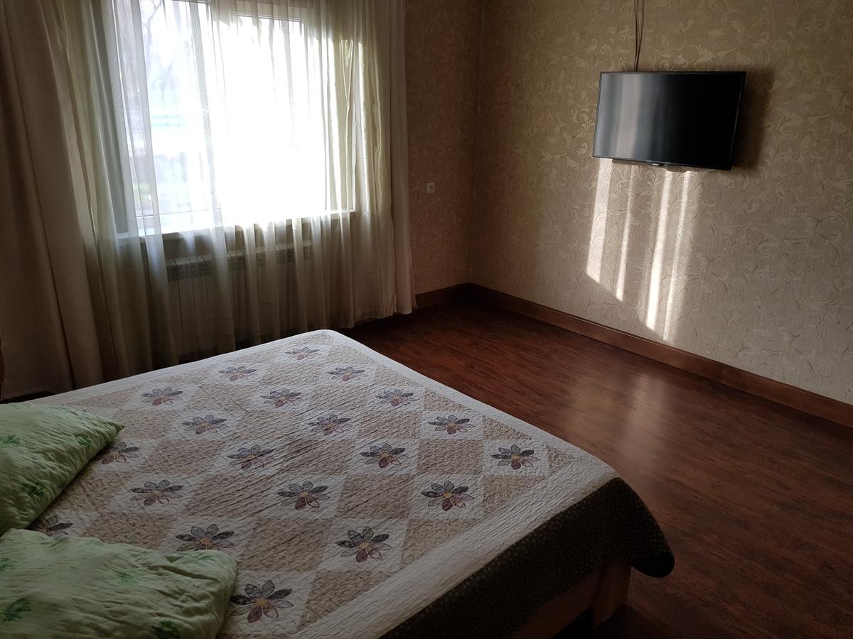 Mini Hotel Leila Almaty Luaran gambar