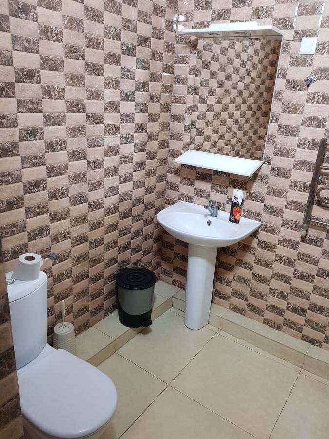 Mini Hotel Leila Almaty Luaran gambar